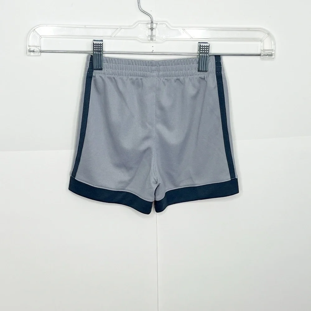 Adidas Kids Shorts Size 2T - Picture 4 of 5